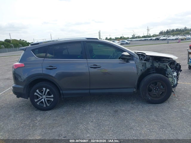 Toyota RAV4 LE 2016 JTMZFREV2GJ061014 Image 14