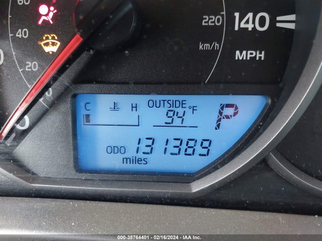 Toyota RAV4 LE 2016 JTMZFREV2GJ061014 Image 16