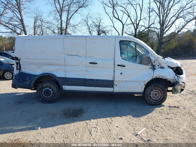 Ford Transit-250 2015 1FTYR1ZM9FKA21110 Image 13