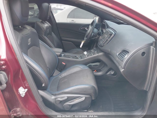 1C3CCCDG6FN648682 Chrysler 200 S