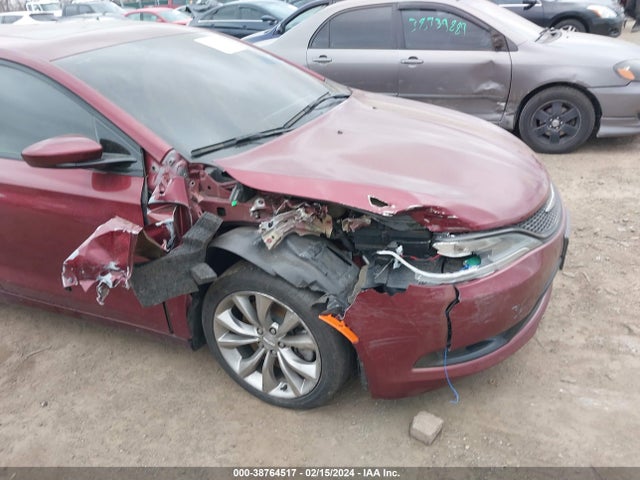1C3CCCDG6FN648682 Chrysler 200 S