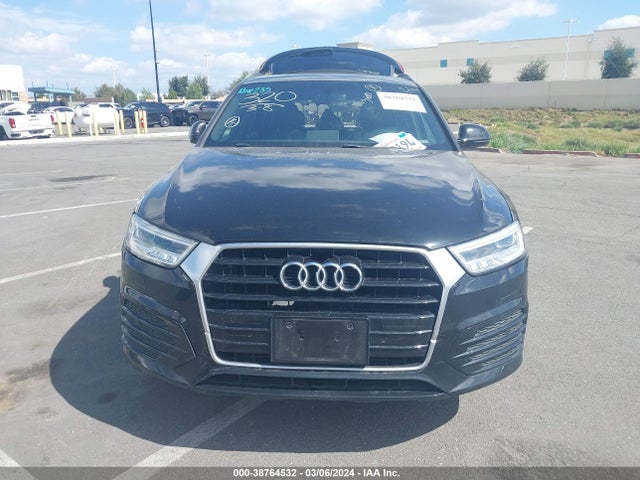 WA1HCCFS8JR017396 Audi Q3 2.0t Premium/2.0t Sport Premium