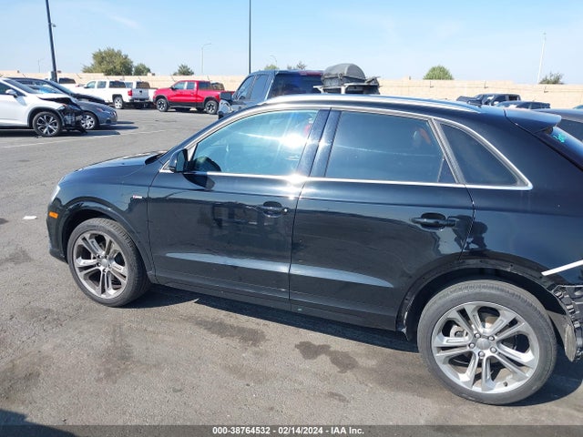 WA1HCCFS8JR017396 Audi Q3 2.0t Premium/2.0t Sport Premium