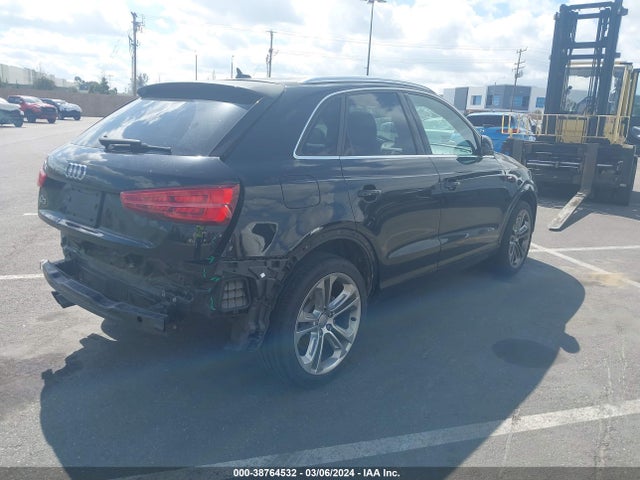 WA1HCCFS8JR017396 Audi Q3 2.0t Premium/2.0t Sport Premium