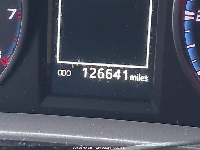 Toyota RAV4 LE 2018 2T3BFREV4JW808588 Image 7