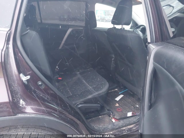 Toyota RAV4 LE 2018 2T3BFREV4JW808588 Image 8