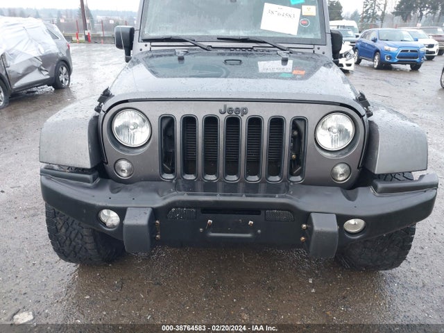 1C4BJWDG4JL847801 Jeep Wrangler Jk Unlimited Freedom Edition 4x4