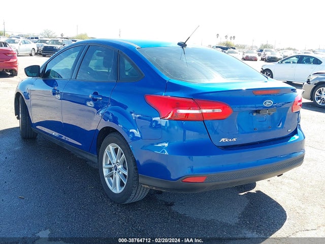 Ford FOCUS SE 2018 1FADP3F26JL304253 Image 3