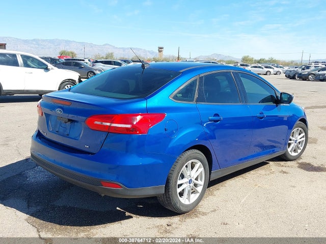 Ford FOCUS SE 2018 1FADP3F26JL304253 Image 4