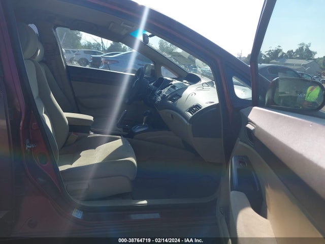 Продажа на аукционе авто 2007 Honda Civic Lx, vin: 2HGFA16507H513630, номер лота: 38764719