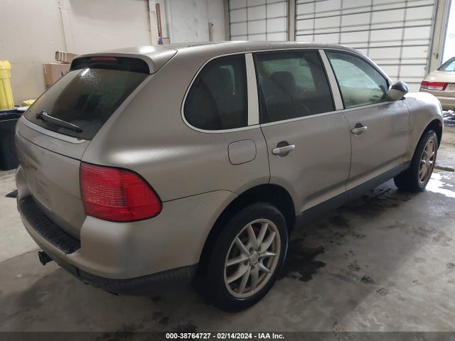 2004 PORSCHE CAYENNE WP1AB29P94LA67497 Photo 3