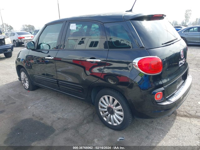 2014 FIAT 500L ZFBCFABH5EZ027334 Photo 2