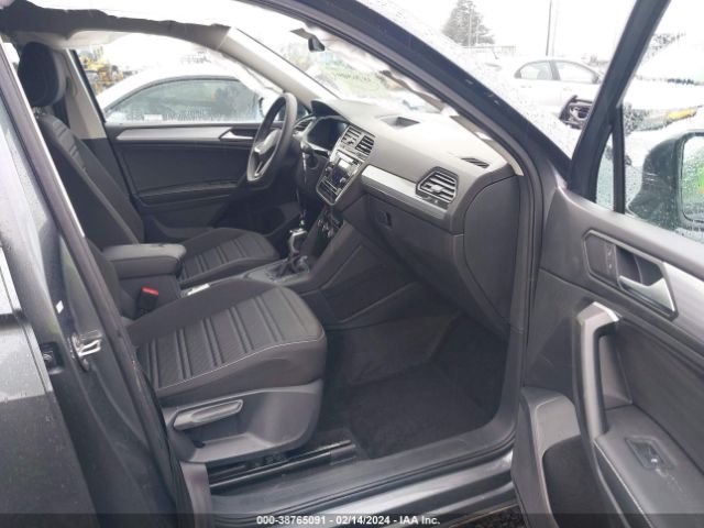 3VVRB7AX7PM142537 Volkswagen Tiguan 2.0t S