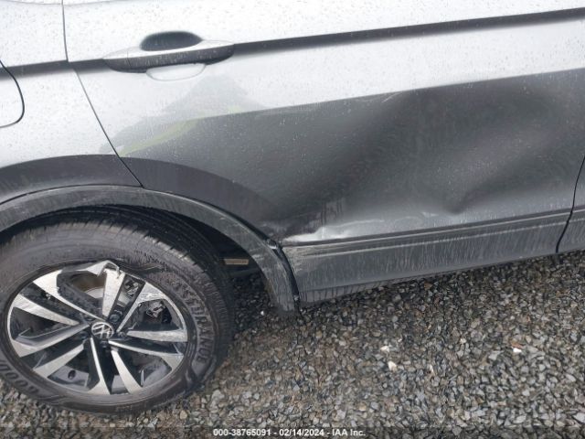 3VVRB7AX7PM142537 Volkswagen Tiguan 2.0t S