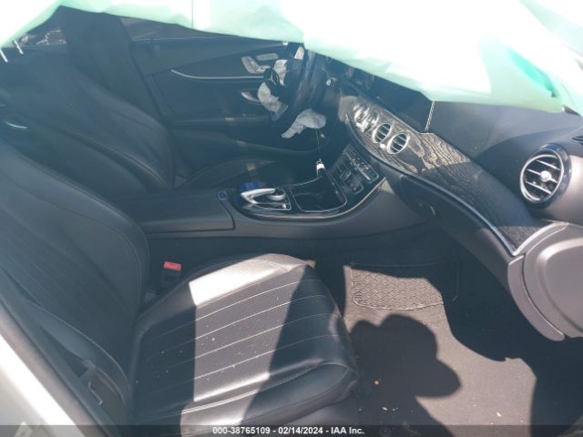WDDZF4JB3HA154906 Mercedes-Benz E 300