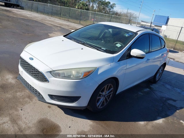 2015 FORD FOCUS SE VIN: 1FADP3K22FL223103