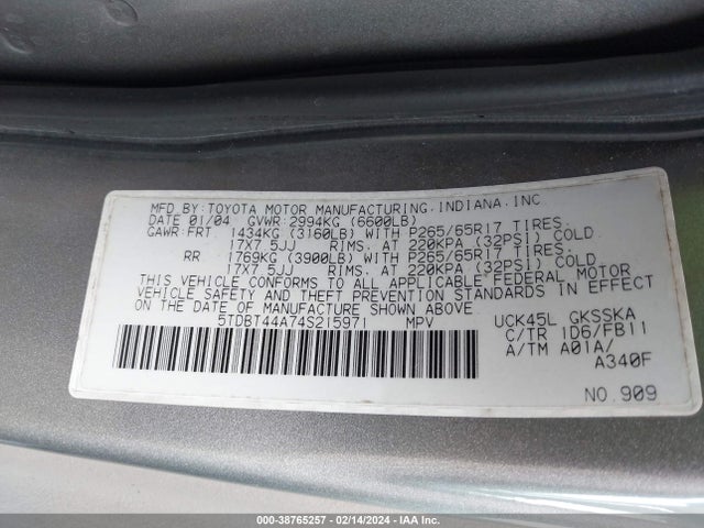2004 TOYOTA SEQUOIA SR5 V8 VIN: 5TDBT44A74S215971