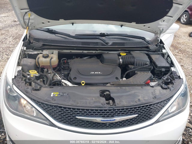 2C4RC1EG3JR323122 Chrysler Pacifica Touring L Plus