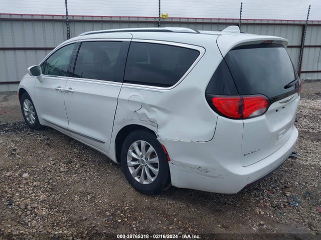 2C4RC1EG3JR323122 Chrysler Pacifica Touring L Plus