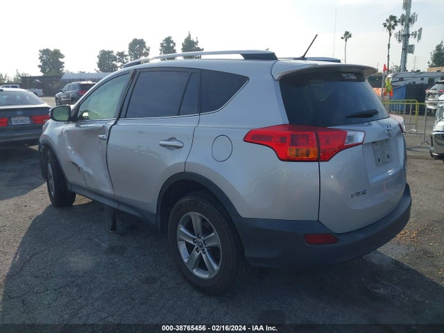 Toyota Rav4 Xle 2015 JTMWFREV7FD059842 Image 3