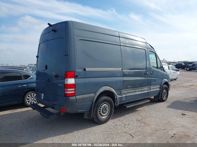 WD3PE7CD1JP635030 Mercedes-Benz Sprinter 2500 Standard Roof V6