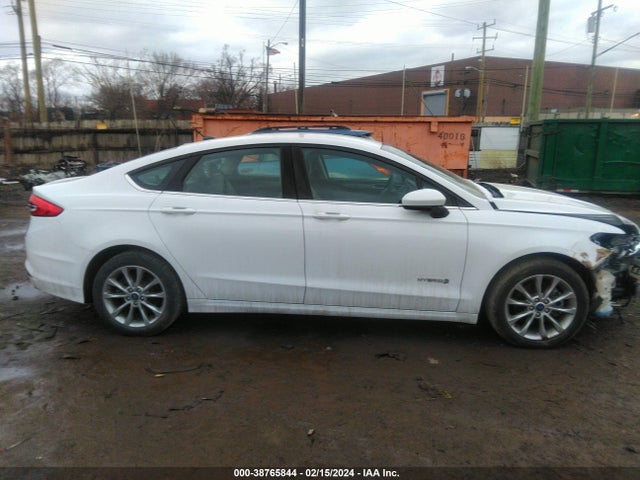 Ford Fusion Hybrid S 2017 3FA6P0UU1HR327091 Image 13