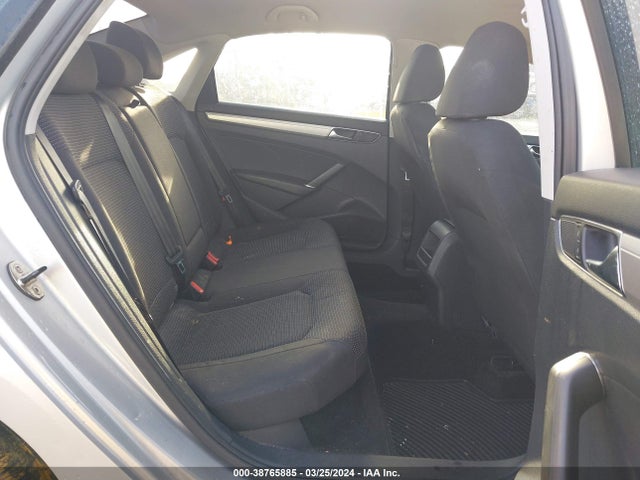 Volkswagen Passat 1.8t S 2017 1VWAT7A37HC057753 Image 8