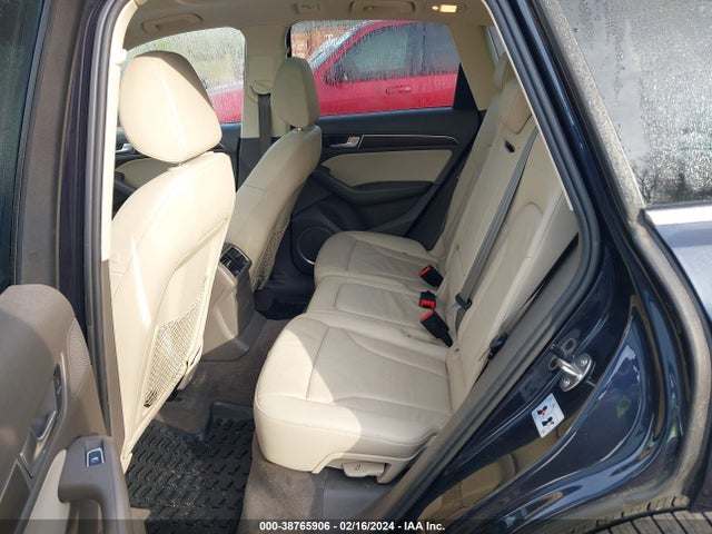 Audi Q5 2.0t Premium 2017 WA1L2AFP1HA043182 Image 8