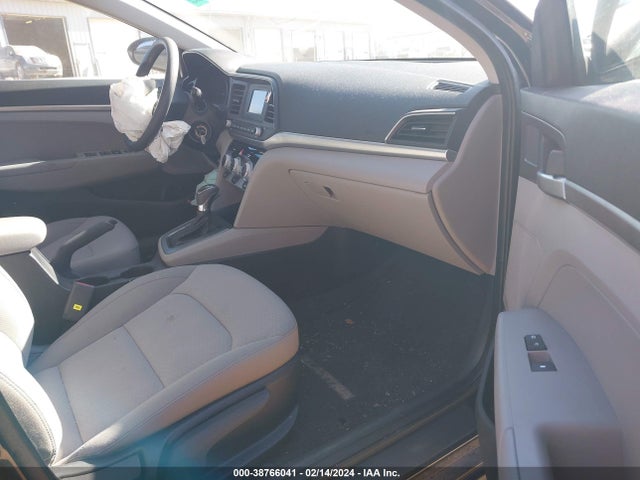 Hyundai ELANTRA SE 2019 KMHD74LF8KU790367 Image 5