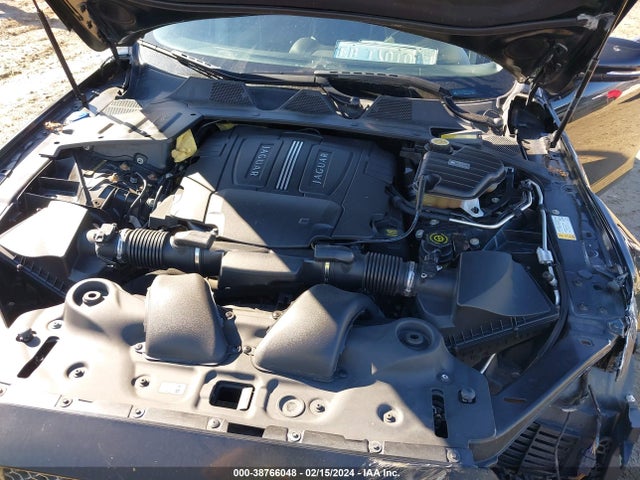 2011 JAGUAR XJ SAJWA2GB9BLV12658 Photo 9