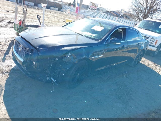 2011 JAGUAR XJ SAJWA2GB9BLV12658 Photo 1