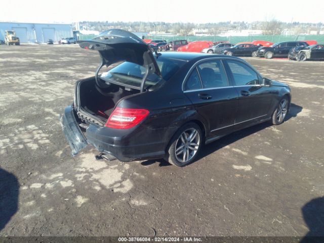 WDDGF8AB2ER303866 Mercedes-Benz C 300 Luxury 4matic/sport 4matic