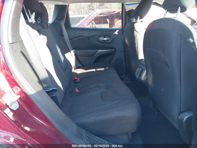 1C4PJLCB5KD485127 Jeep Cherokee Latitude Fwd