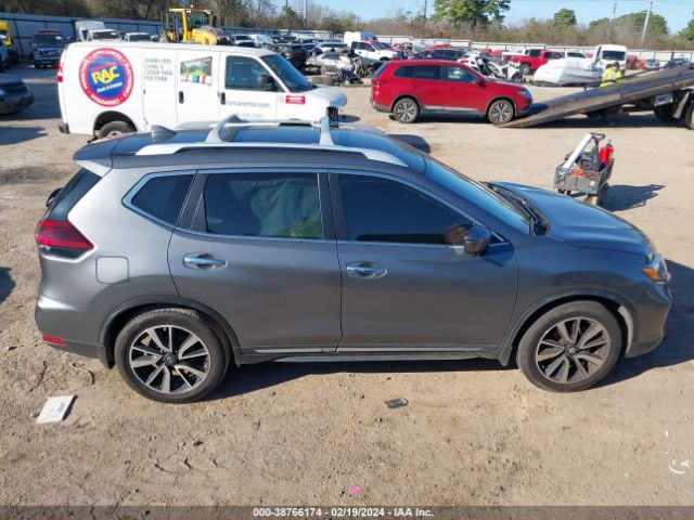 JN8AT2MT7JW466717 Nissan Rogue Sl