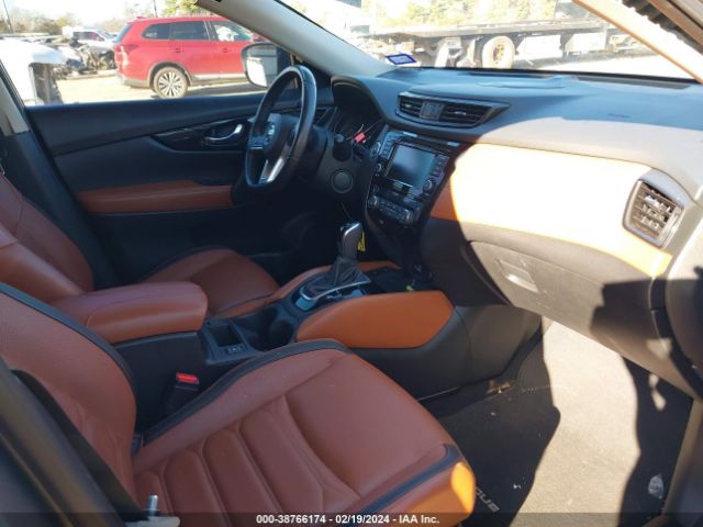 JN8AT2MT7JW466717 Nissan Rogue Sl