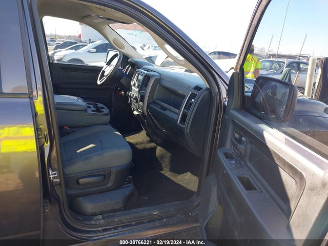3C6RR7KTXHG574052 RAM 1500 Tradesman  4x4 5'7 Box