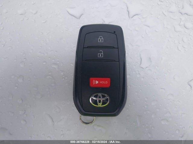 Toyota Prius Xle Awd-e 2023 JTDADABU0P3000412 Image 11
