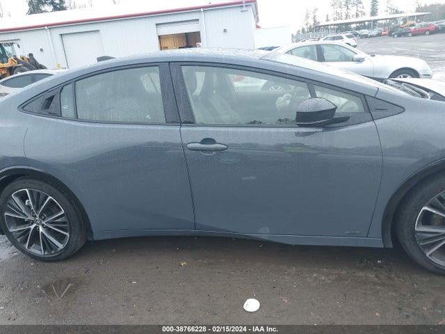 Toyota Prius Xle Awd-e 2023 JTDADABU0P3000412 Image 13