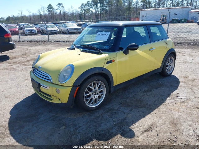 2006 MINI COOPER WMWRC33546TJ77131 Photo 1
