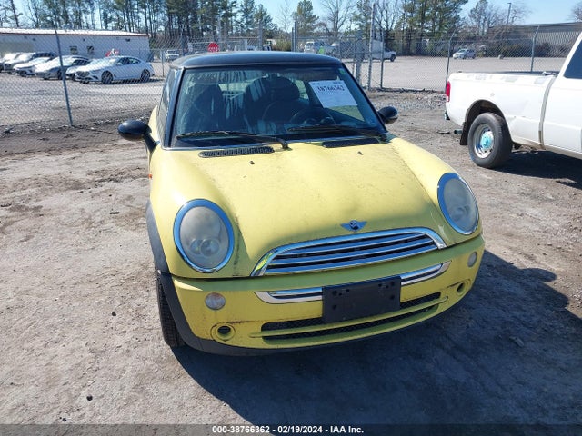 2006 MINI COOPER WMWRC33546TJ77131 Photo 5