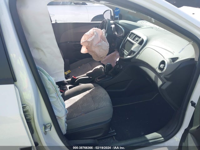 Chevrolet Sonic Lt Auto 2019 1G1JG6SB2K4142436 Image 5