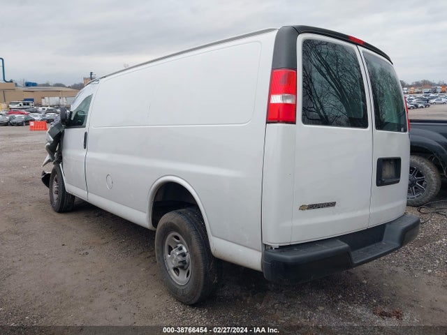 Chevrolet Express 2500 Work Van 2019 1GCWGAFG8K1222640 Image 3