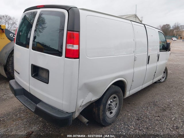 Chevrolet Express 2500 Work Van 2019 1GCWGAFG8K1222640 Image 4