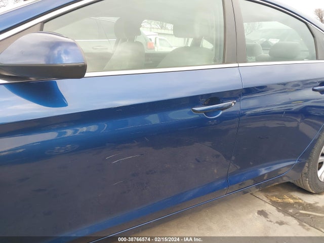 Hyundai SONATA 2017 5NPE24AFXHH533269 Image 17