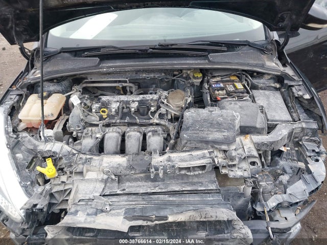 Ford FOCUS SE 2015 1FADP3F25FL340958 Image 10