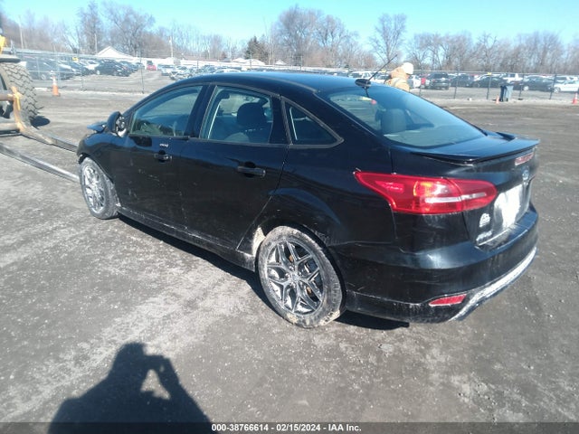 Ford FOCUS SE 2015 1FADP3F25FL340958 Image 3