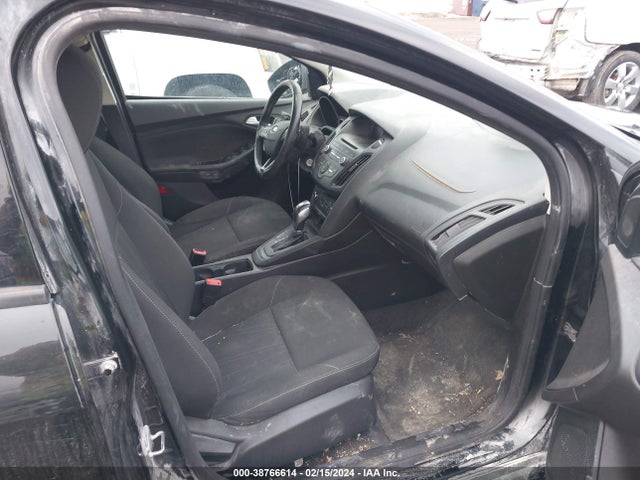 Ford FOCUS SE 2015 1FADP3F25FL340958 Image 5