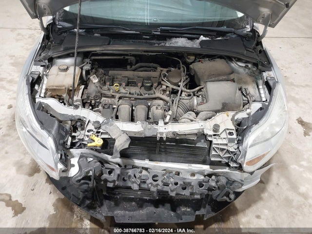 Ford FOCUS SE 2014 1FADP3K21EL369622 Image 10