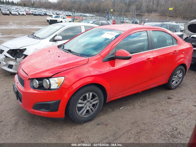 Chevrolet Sonic Lt Auto 2014 1G1JC5SH6E4244143 Image 2