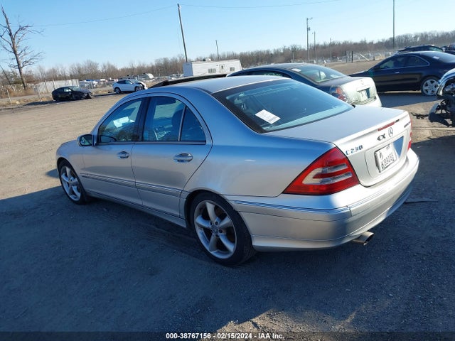 2004 MERCEDES-BENZ C 230 KOMPRESSOR SPORT/SPORT VIN: WDBRF40J44F491017